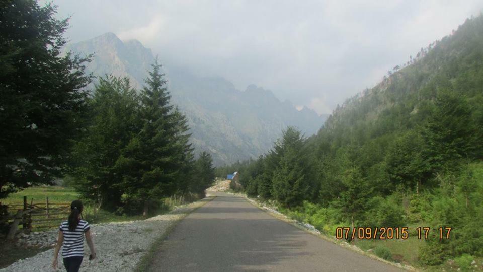 Valbona Eco Camping Hotel Eksteriør billede